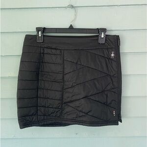 SMARTWOOL Smartloft 120 Black Zip Skirt (Medium)